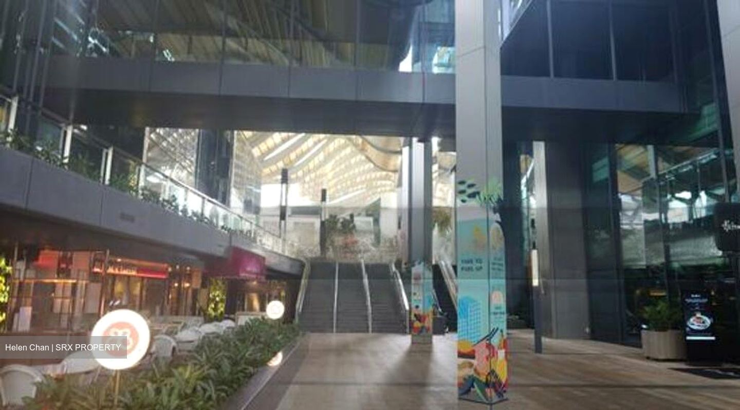 Beach Road (D7), Retail #568018891